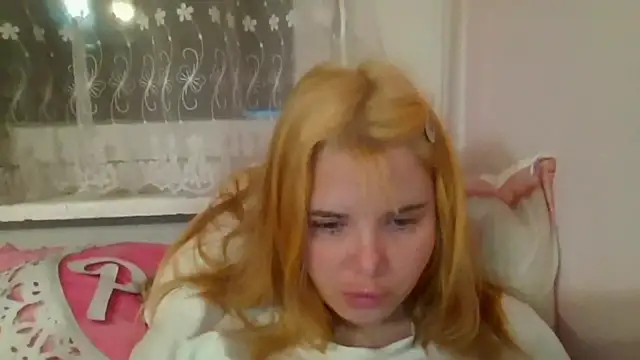 Snapshot of HornyElena chatting on 11, 1, 2026 HornyElena online show from 11, 1, 2026