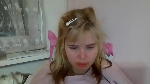 Snapshot of HornyElena chatting on 6, 2, 2026 HornyElena online show from 6, 2, 2026