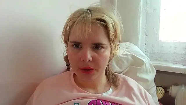 Snapshot of HornyElena chatting on 20, 2, 2026 HornyElena online show from 20, 2, 2026