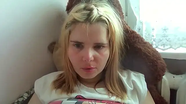 Snapshot of HornyElena chatting on 17, 3, 2026 HornyElena online show from 17, 3, 2026