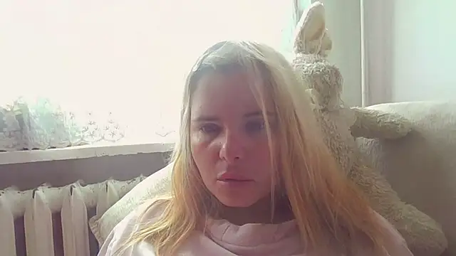 Snapshot of HornyElena chatting on 17, 6, 2026 HornyElena online show from 17, 6, 2026