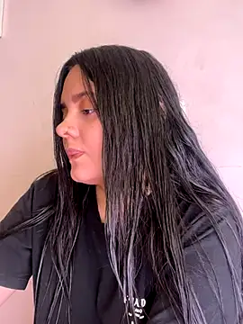 candicewest  online show from 14, 12, 2025