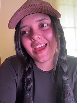 candicewest  online show from 23, 4, 2026