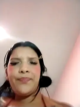 andrealara 123 online show from 9, 5, 2026