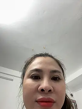 hellela-a online show from 8, 11, 2025