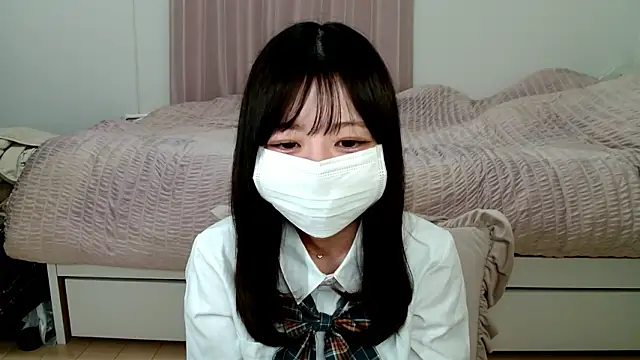 Snapshot of _Runa_ chatting on 10, 11, 2025 Runa online show from 10, 11, 2025