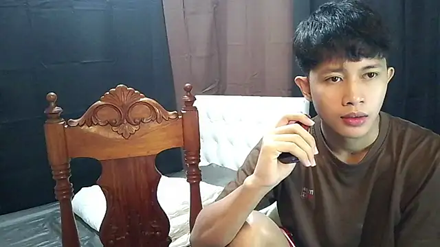 Urloverhardcock online show from 29, 7, 2026