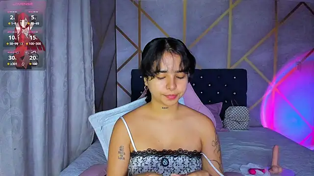  vaiolet owo online show from 14, 2, 2026