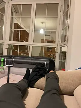 Snapshot of An-Tokio-_ chatting on 13, 11, 2025 An-Tokio- online show from 13, 11, 2025