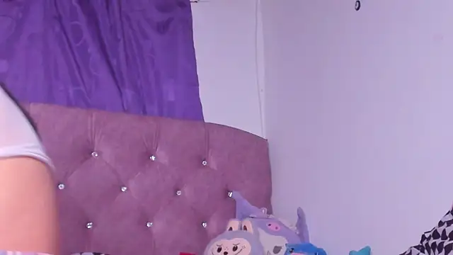 Snapshot of amy__a chatting on 13, 11, 2025 amy a online show from 13, 11, 2025