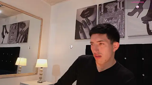 Un Sluttyy online show from 13, 3, 2026