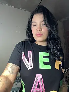 Sara Cxx online show from 11, 11, 2025