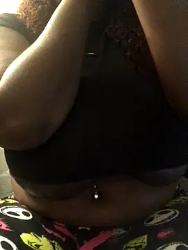 Snapshot of Fxncymuse chatting on 4, 12, 2025 Fxncymuse online show from 4, 12, 2025