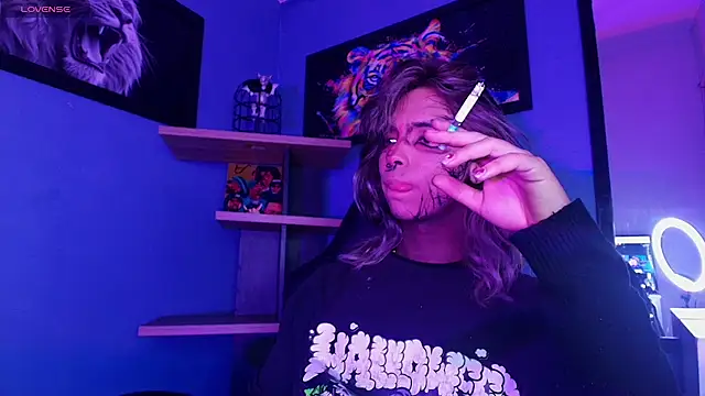 luxiel  online show from 21, 11, 2025