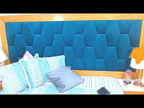 morrigan luxus2 online show from 14, 12, 2025