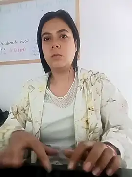 Snapshot of LorieFerrer chatting on 17, 2, 2025 LorieFerrer online show from 17, 2, 2025