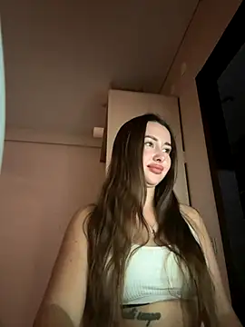 Snapshot of Dianagoldennnn chatting on 12, 11, 2025 Dianagoldennnn online show from 12, 11, 2025