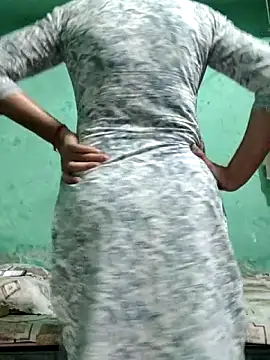 Snapshot of Piya_Bakshi chatting on 2, 2, 2026 Piya Bakshi online show from 2, 2, 2026