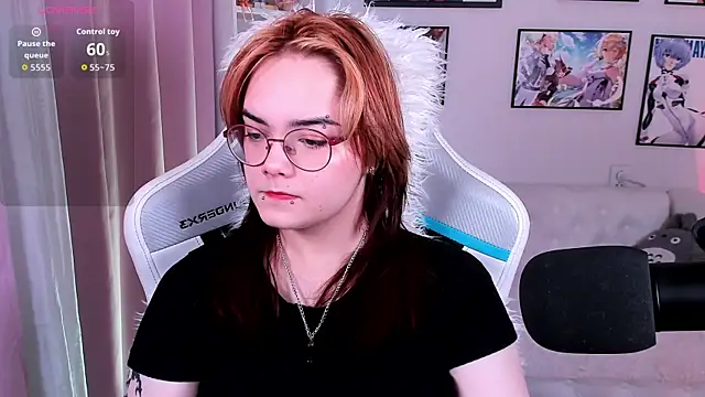 Lily  Evans online show from 4, 3, 2026