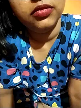 Sexy Divya   online show from 2, 5, 2026
