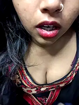 Sexy Divya   online show from 3, 6, 2026