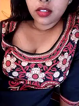 Sexy Divya   online show from 5, 6, 2026