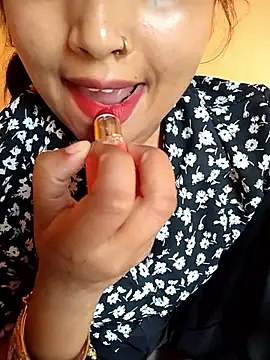 Sexy Divya   online show from 6, 6, 2026