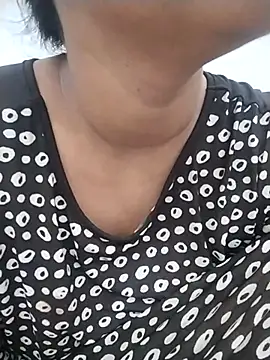 Sexy Divya   online show from 3, 8, 2026
