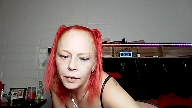 nikkibae33 online show from 27, 7, 2026