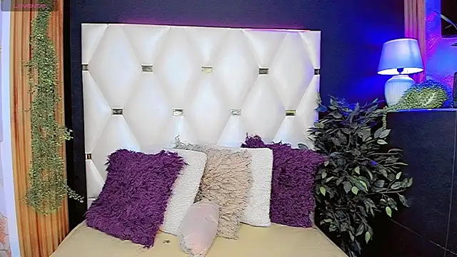 AnnaRouseQueen online show from 5, 5, 2026