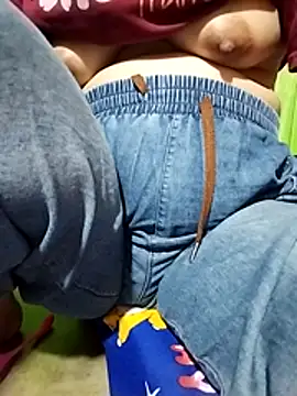 Snapshot of Lynn-122 chatting on 2, 3, 2026 Lynn-122 online show from 2, 3, 2026