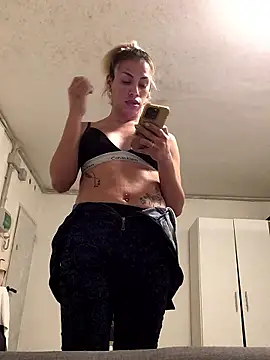 ESTRELLABERECHUCKY online show from 9, 1, 2026