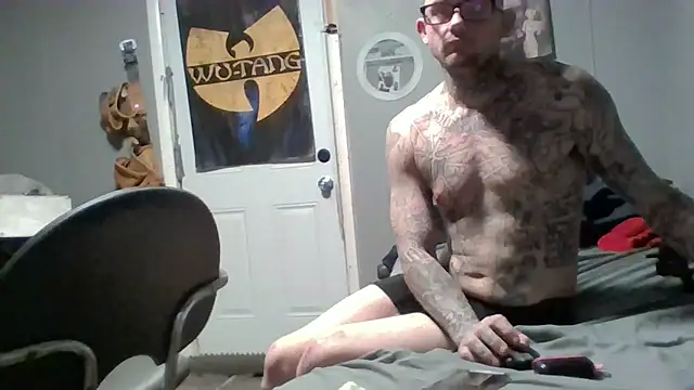 Snapshot of trickydickydaddy chatting on 16, 2, 2026 trickydickydaddy online show from 16, 2, 2026