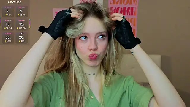 TiffinyMergist online show from 4, 3, 2026