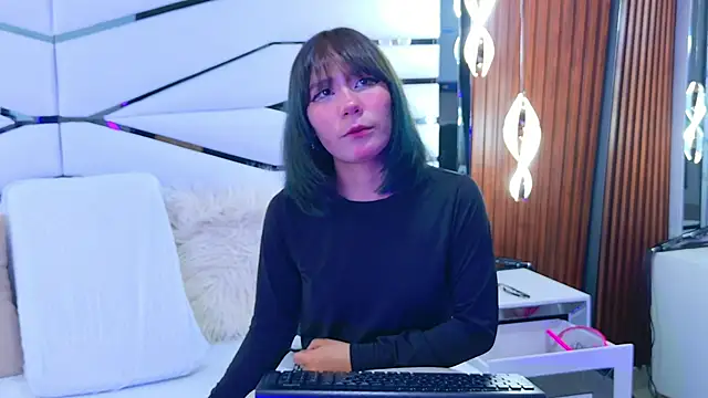 Snapshot of BunnySexyy18 chatting on 20, 12, 2025 BunnySexyy18 online show from 20, 12, 2025