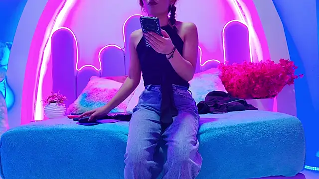 BunnySexyy18 online show from 10, 7, 2026