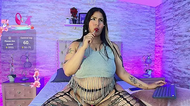 Sasha Larsen online show from 18, 7, 2026