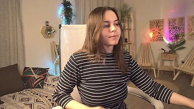 FrancescaCavaliere online show from 6, 5, 2026