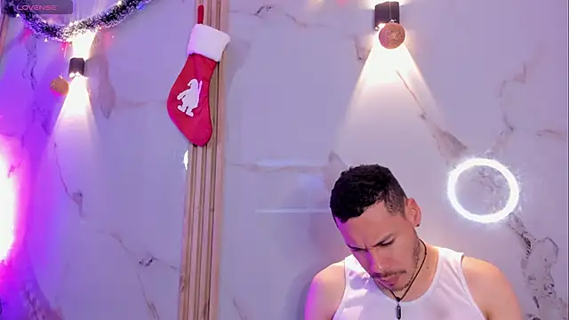 Aron and molly online show from 20, 12, 2025