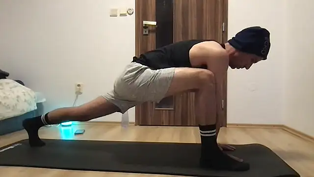 Snapshot of TheShavedGamer chatting on 9, 11, 2025 TheShavedGamer online show from 9, 11, 2025