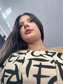 Snapshot of EmmiiGlow chatting on 18, 2, 2026 EmmiiGlow online show from 18, 2, 2026