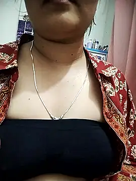 Snapshot of minni64207 chatting on 17, 5, 2026 minni64207 online show from 17, 5, 2026