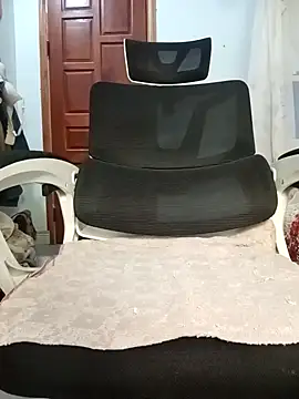 Snapshot of Em-mupmup chatting on 29, 11, 2025 Em-mupmup online show from 29, 11, 2025