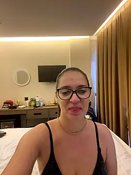 Milana8263 online show from 15, 12, 2025