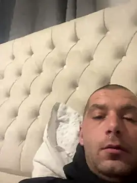 Kinkycouple142 online show from 12, 11, 2025