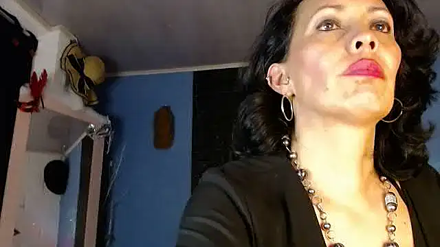 Jhanne Cherry  online show from 30, 4, 2026