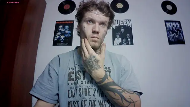 Huntall77 online show from 27, 11, 2025