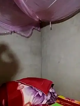 Snapshot of Cloud-wh chatting on 12, 11, 2025 Cloud-wh online show from 12, 11, 2025