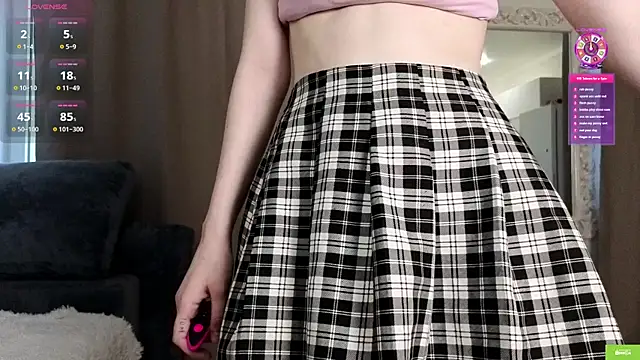 Kitty gaze online show from 7, 8, 2026