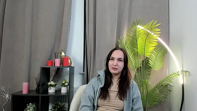 Snapshot of MishaHolme chatting on 14, 11, 2025 MishaHolme online show from 14, 11, 2025